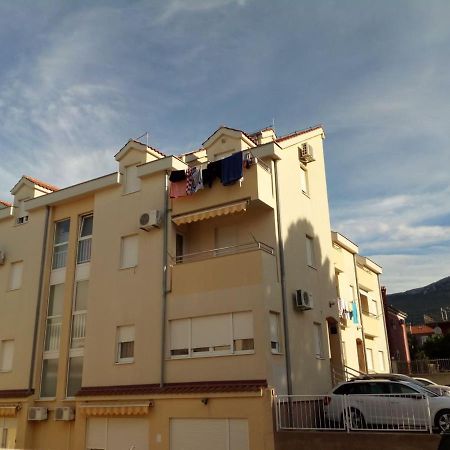 Apartment Bambino Kaštela Exterior foto